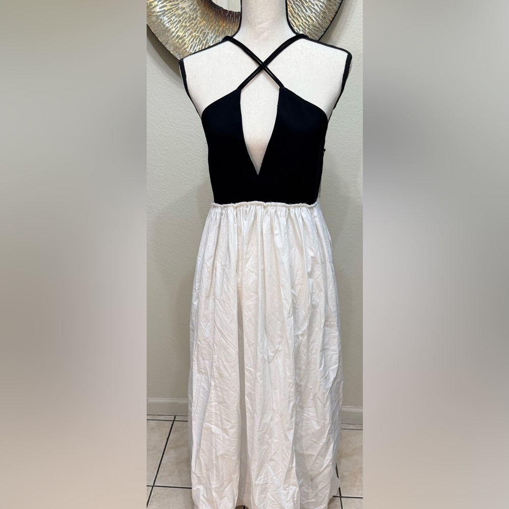 Elegant White Skirt